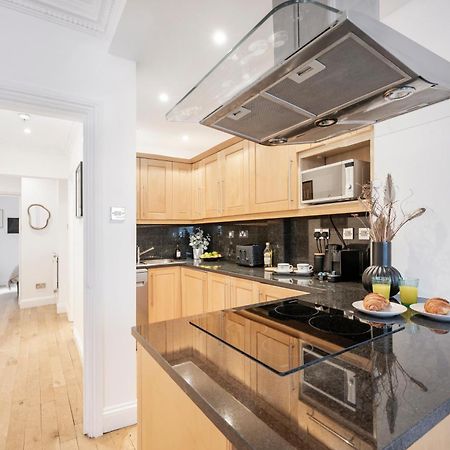 2 Bedr, 3 Beds, 1 Bath Thames, Trafalgar Sq Лондон Екстериор снимка