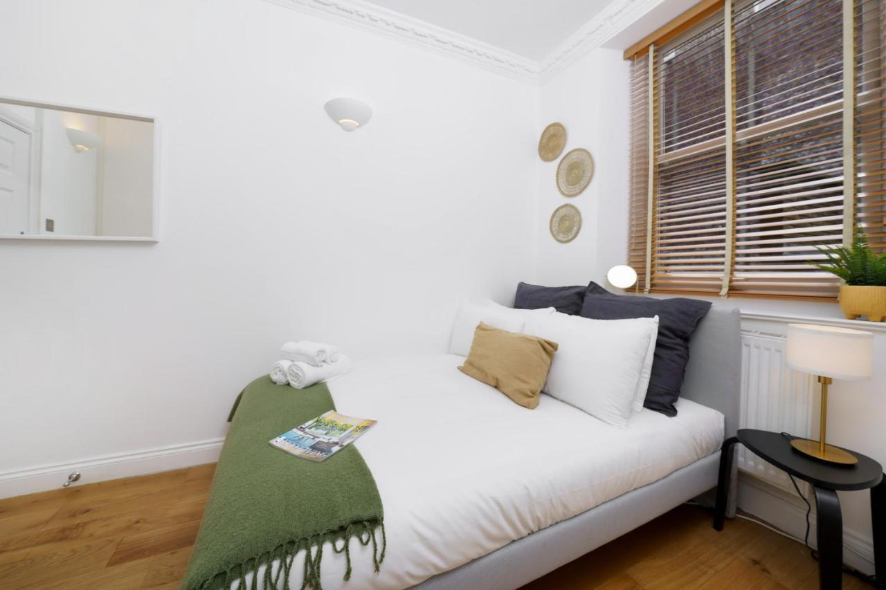 2 Bedr, 3 Beds, 1 Bath Thames, Trafalgar Sq Лондон Екстериор снимка