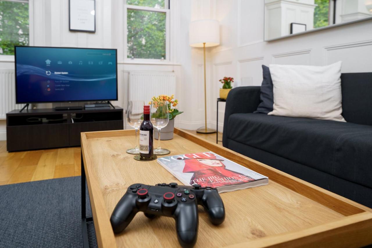 2 Bedr, 3 Beds, 1 Bath Thames, Trafalgar Sq Лондон Екстериор снимка