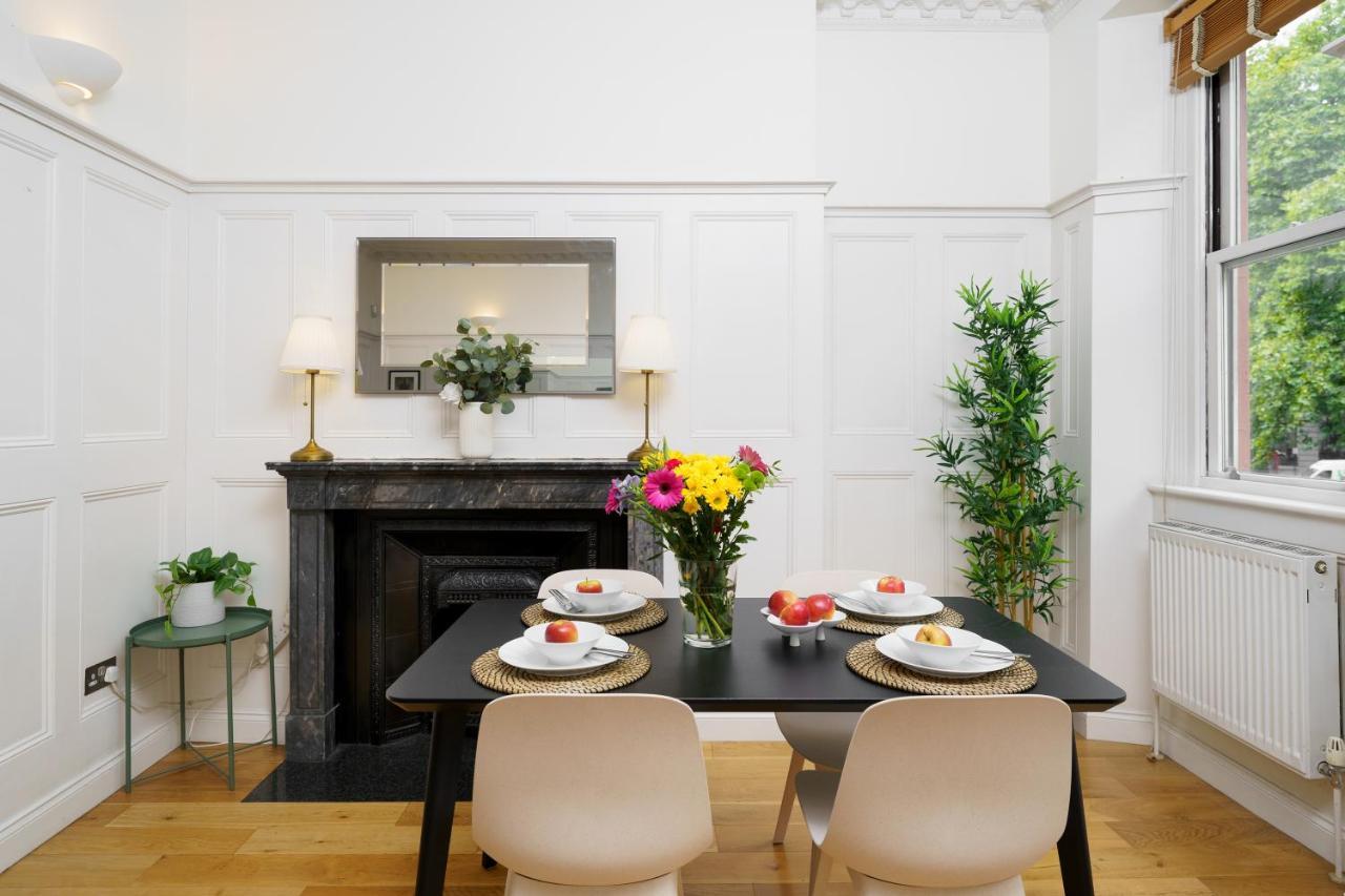 2 Bedr, 3 Beds, 1 Bath Thames, Trafalgar Sq Лондон Екстериор снимка