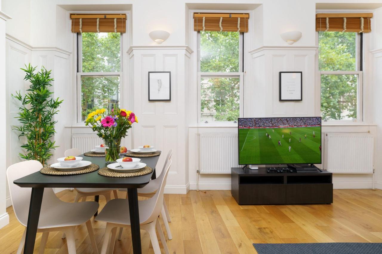 2 Bedr, 3 Beds, 1 Bath Thames, Trafalgar Sq Лондон Екстериор снимка