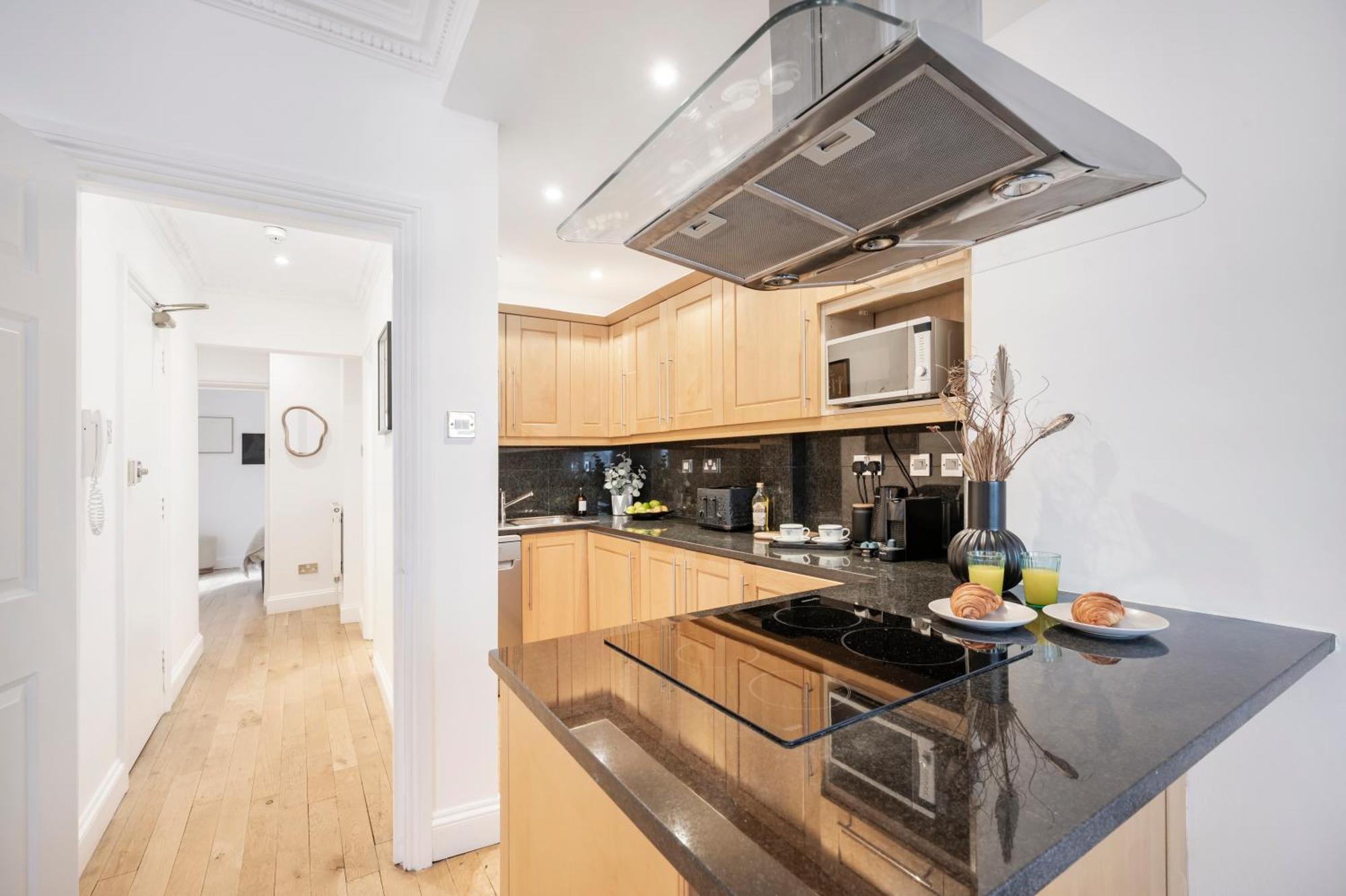 2 Bedr, 3 Beds, 1 Bath Thames, Trafalgar Sq Лондон Екстериор снимка