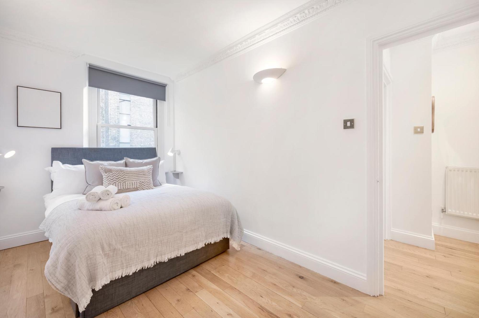 2 Bedr, 3 Beds, 1 Bath Thames, Trafalgar Sq Лондон Екстериор снимка