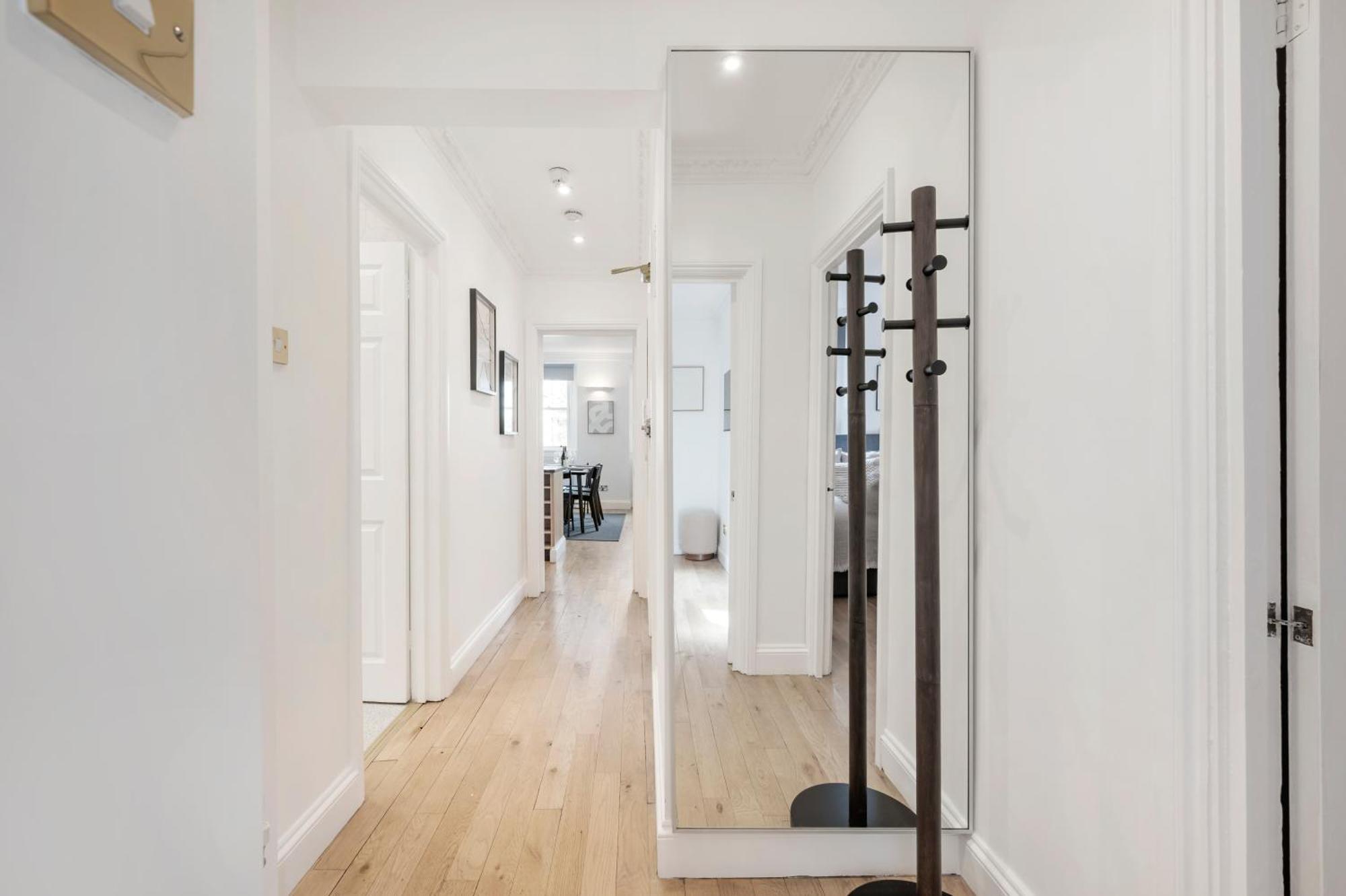 2 Bedr, 3 Beds, 1 Bath Thames, Trafalgar Sq Лондон Екстериор снимка